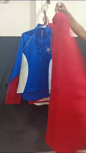 CR733 Vintage Windbreaker Jackets 40 Pieces