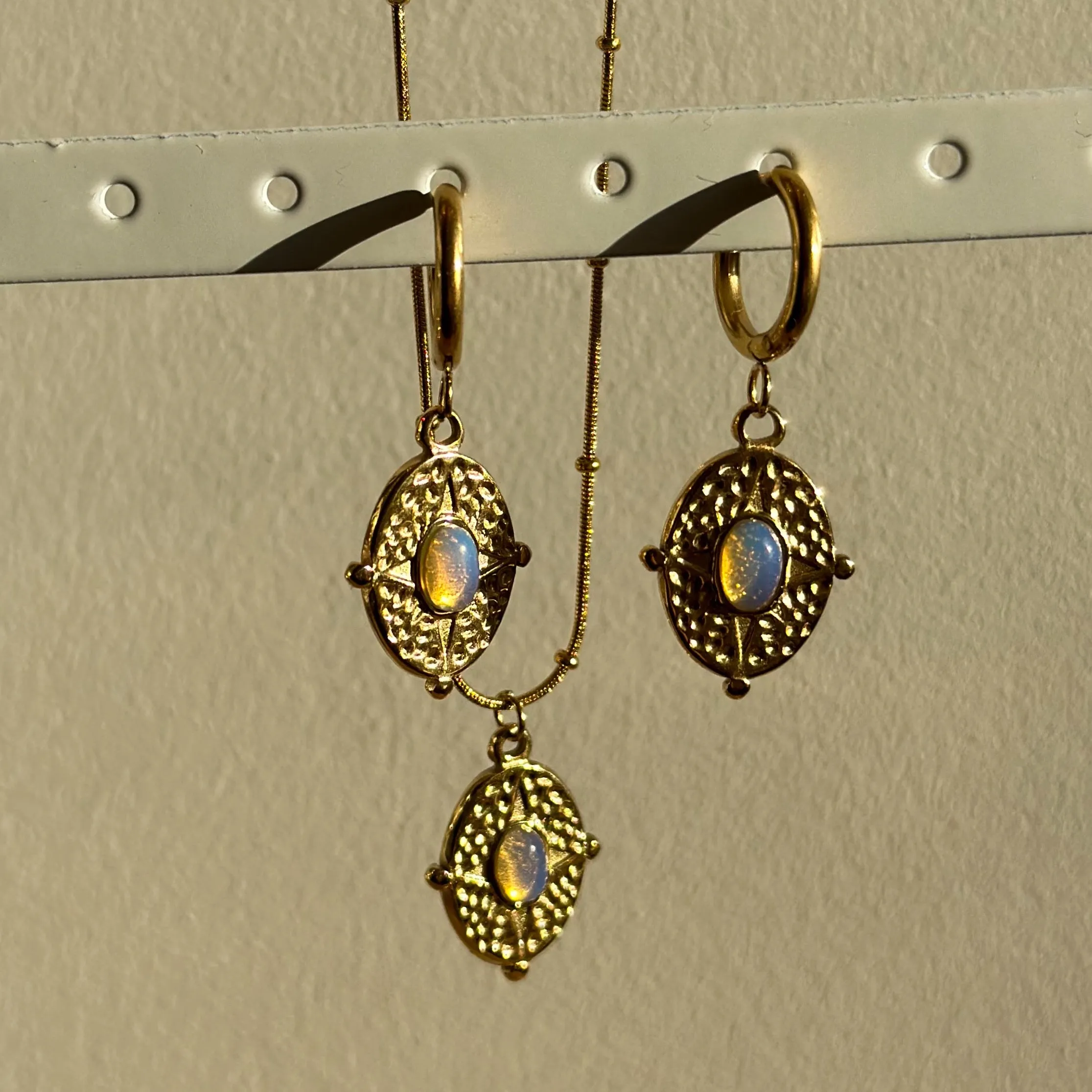 Divine Aura Set