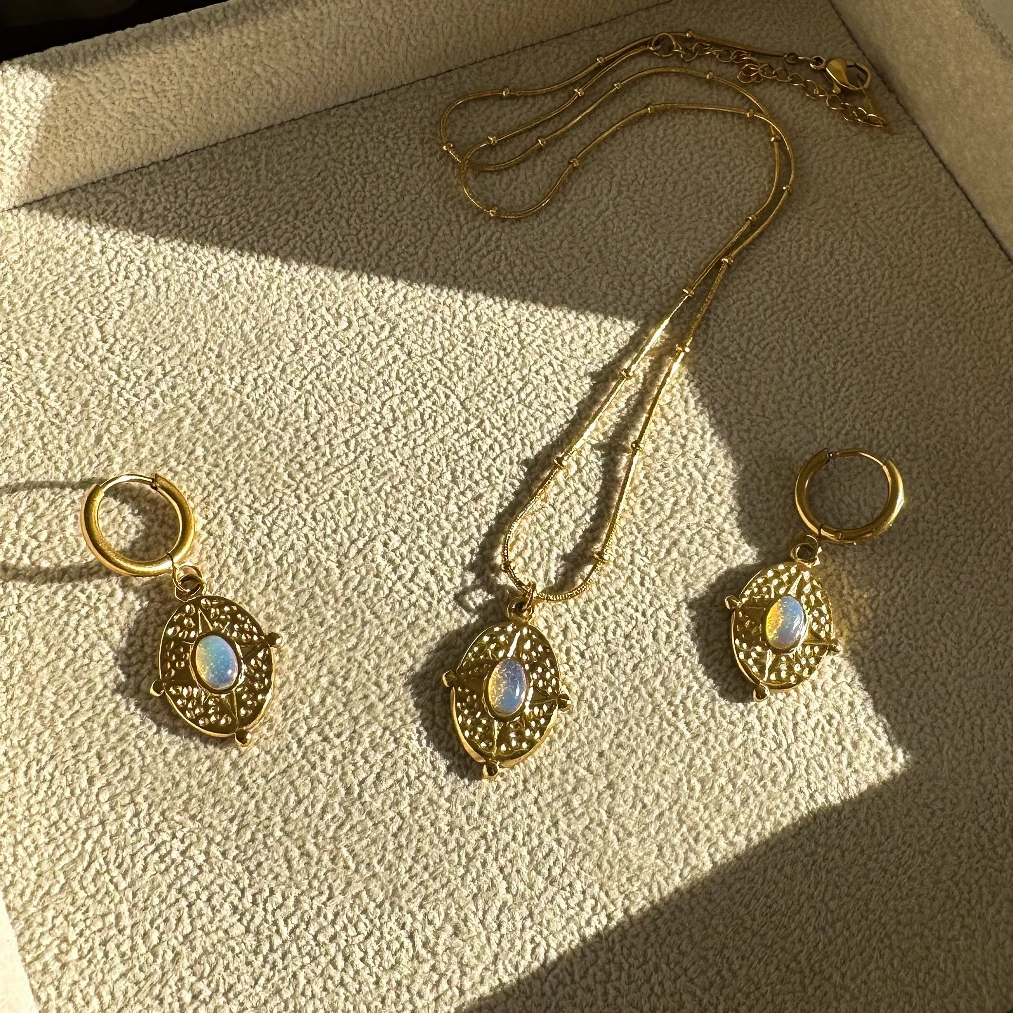 Divine Aura Set