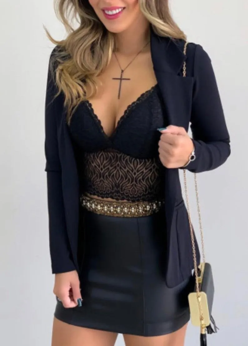 La Belle FantastiqueBlack Lace Bralette
