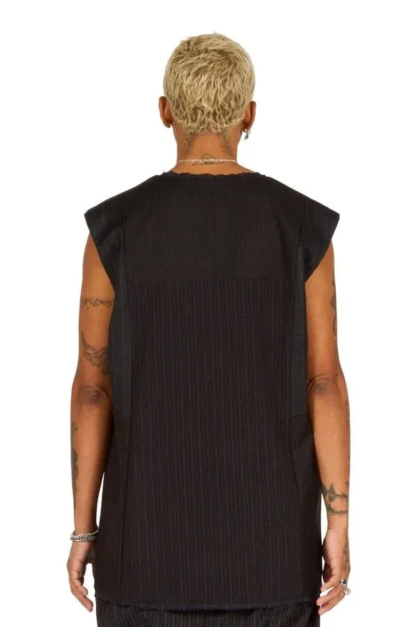 The Oversize Tie Vest