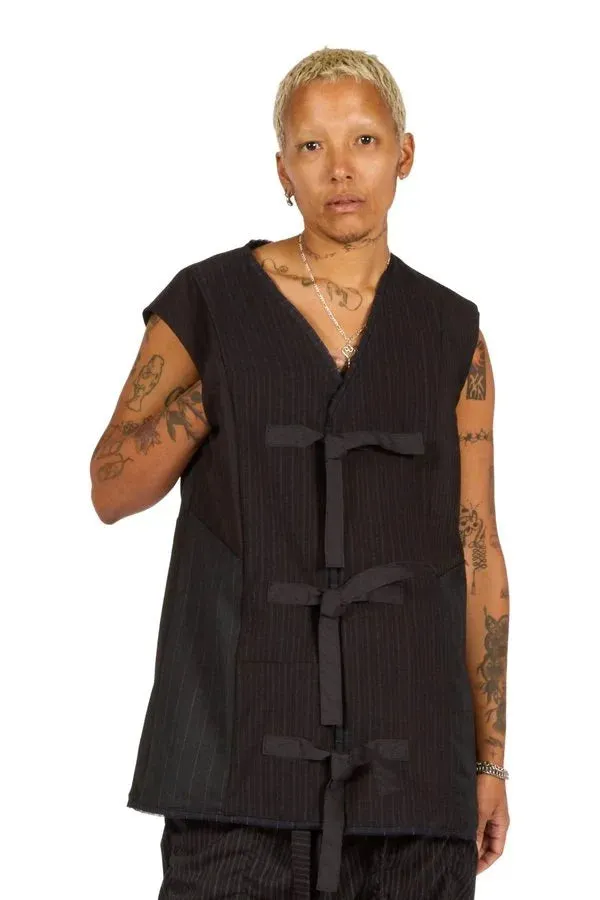 The Oversize Tie Vest